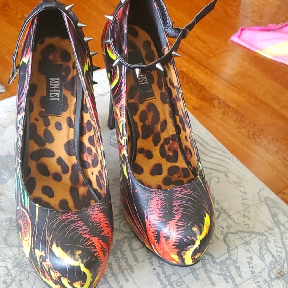 High heels pumps